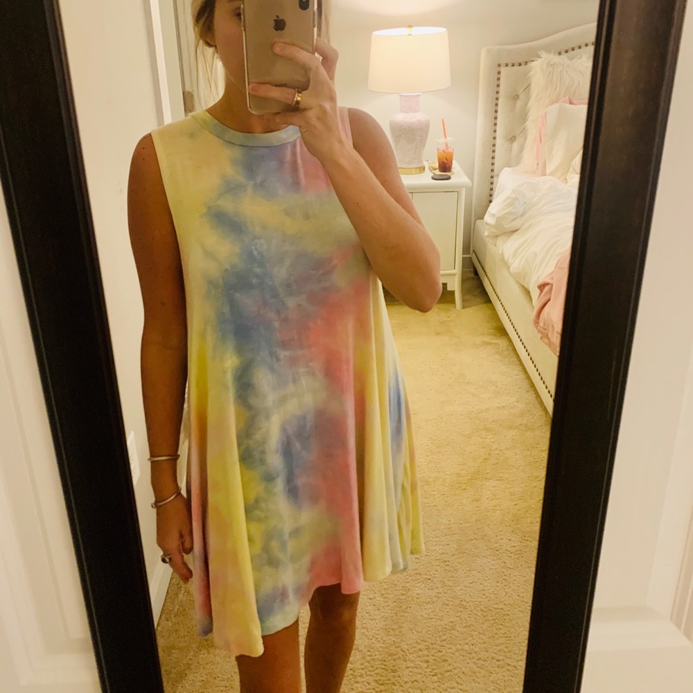 Vestique colorful tie dye dress